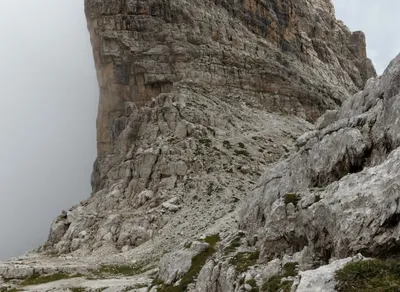 Get Ready to Hit the Trails - Find Your Perfect Pair of Trekking Poles 🏔️ for Your Next Hiking Adventure!