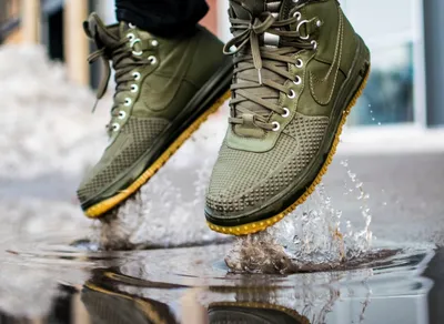 Hiking or Trekking? Find Your Perfect Pair of Shoes Today! 👟👣