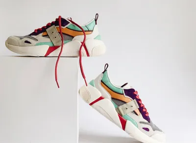 Hiking Shoes vs Trekking Shoes: Which One Will Keep Your Feet Happy 🏃‍♀️👞?